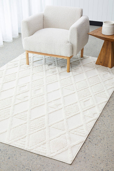 Mari Lisa White Diamond Pattern Rectangle Rug